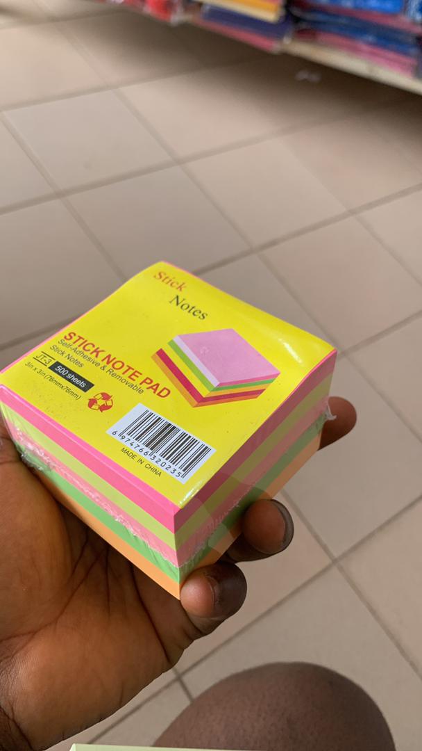 Neon Sticky Note Pad (500 Sheets)